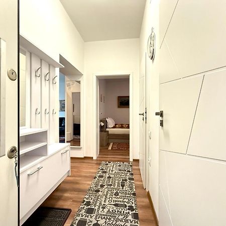 A Lovely 2 Bedroom Apartment In The Heart Of Sofia Buitenkant foto